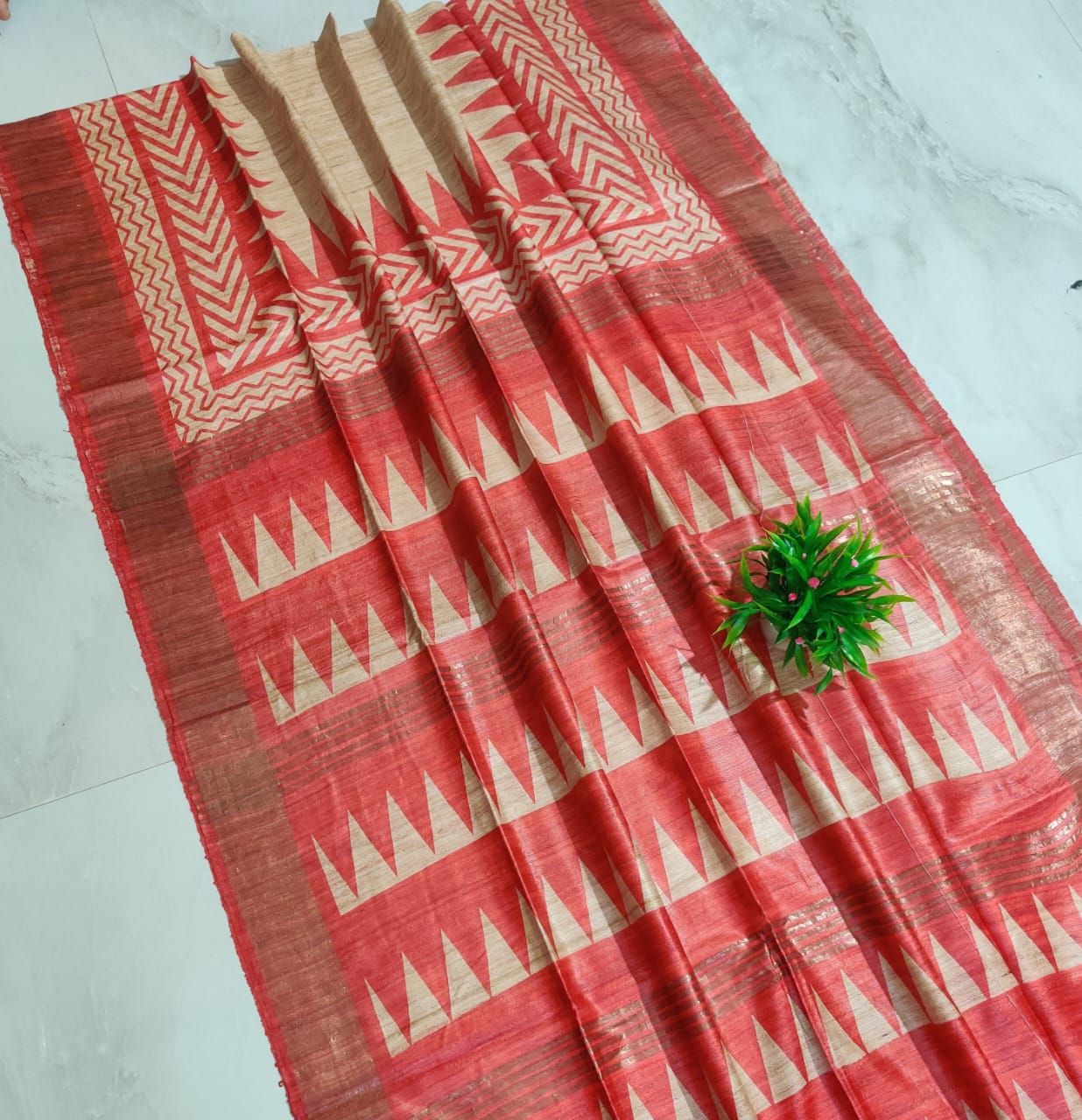 Pure Silk Tussar Ghicha Screen Printed Saree image 0