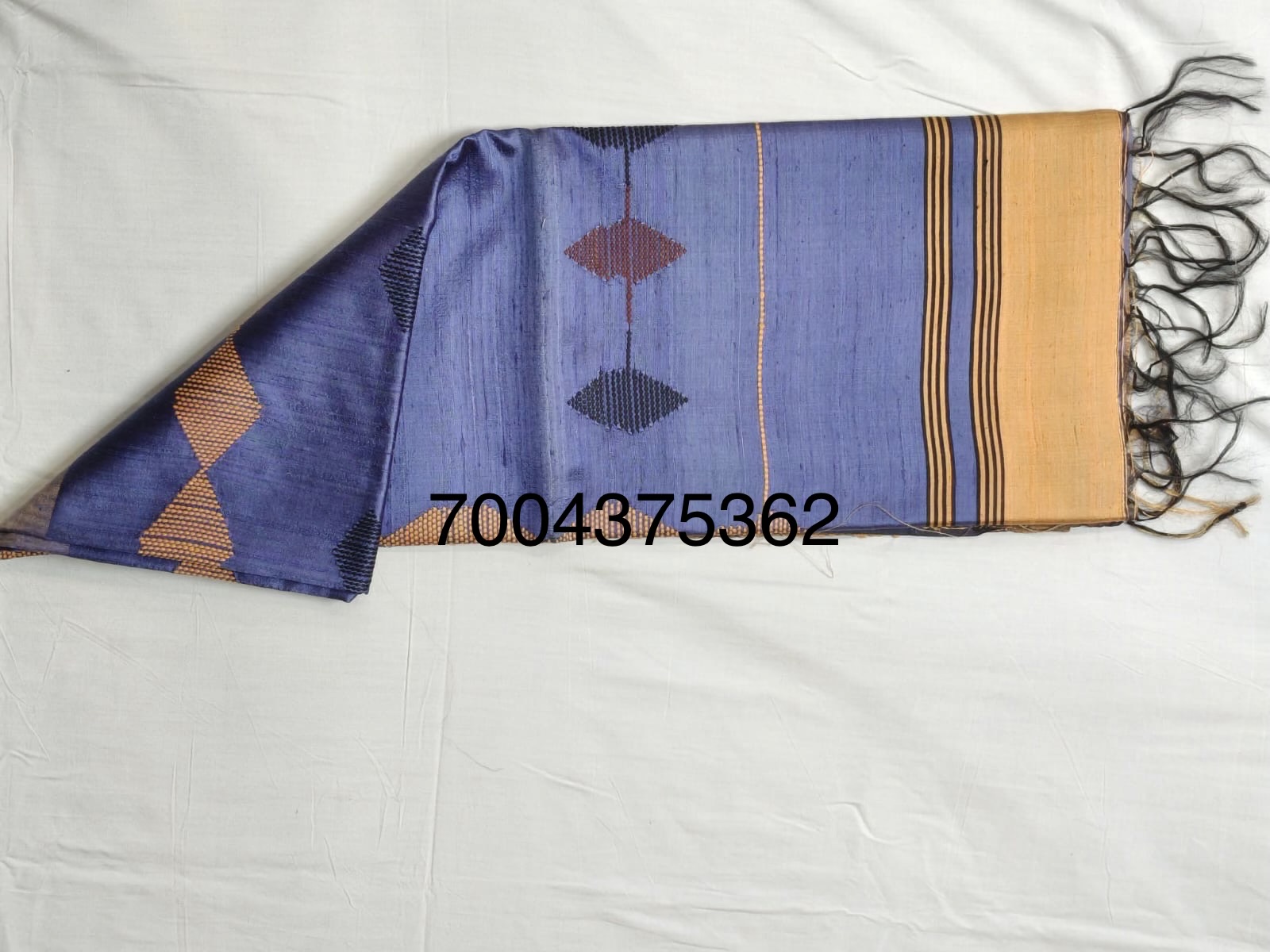 Handloom Woven Pure Dupion Silk Saree - Image 3