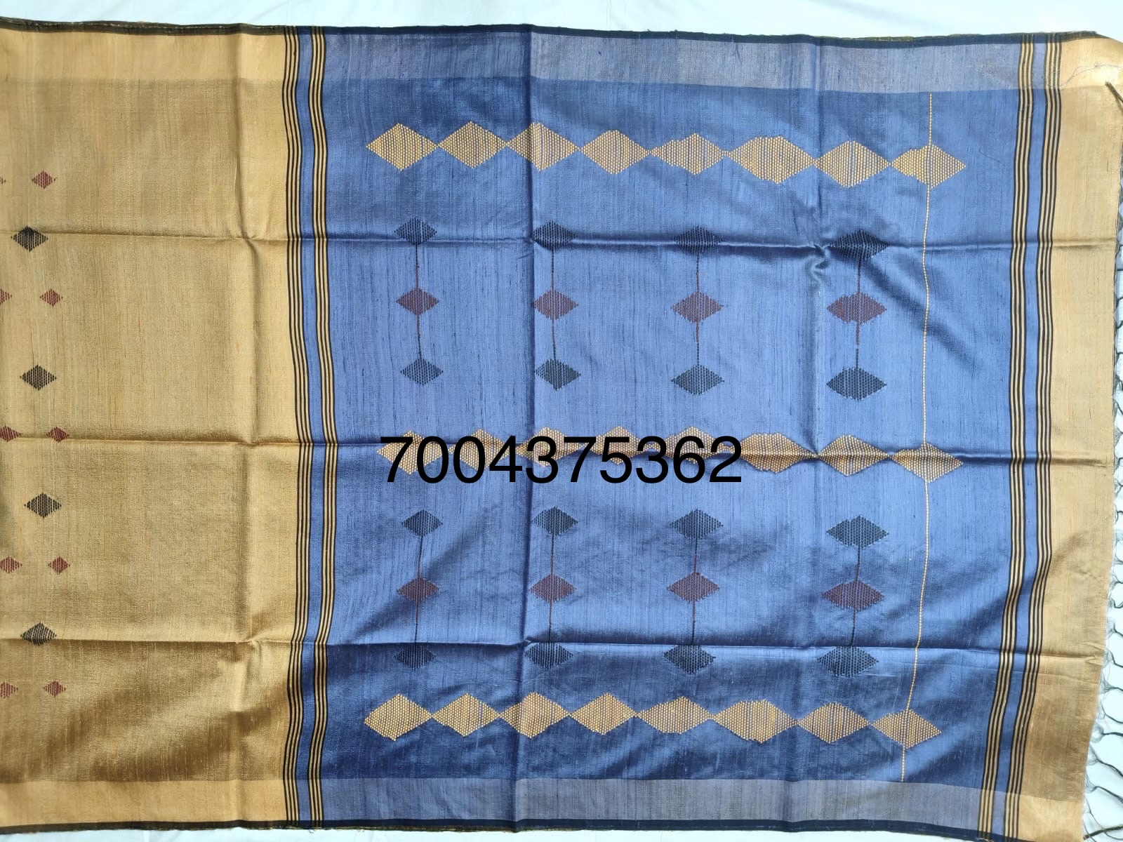 Handloom Woven Pure Dupion Silk Saree - Image 4